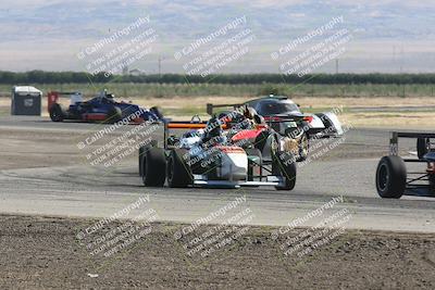 media/Jun-01-2024-CalClub SCCA (Sat) [[0aa0dc4a91]]/Group 6/Race/